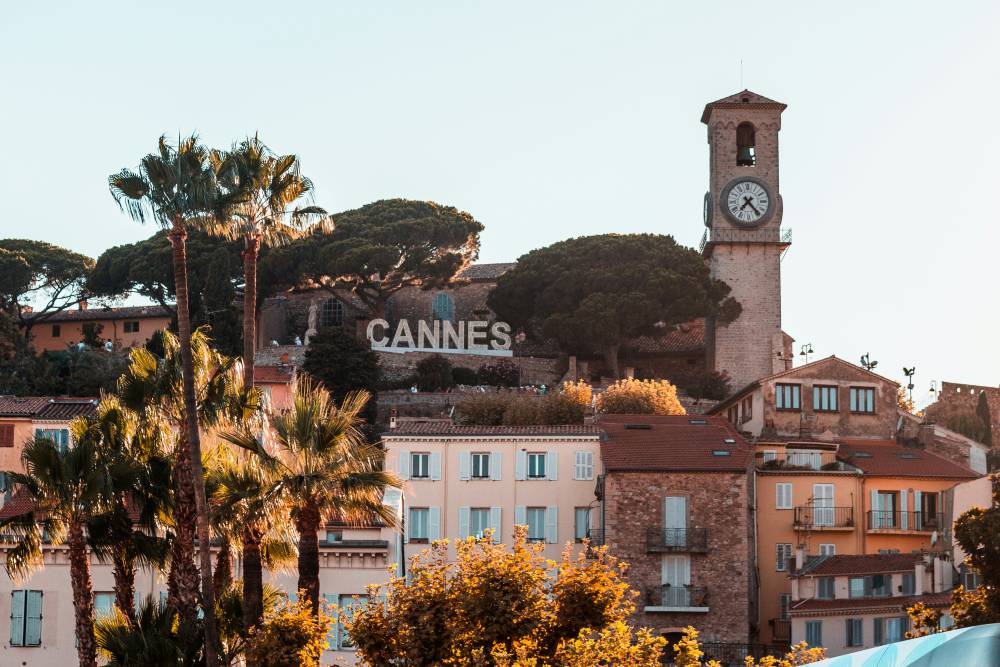 From Monte Carlo to Cannes with a Lamborghini Revuelto rental: the perfect route between beach clubs and 5-star hotels