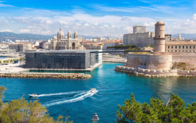 Rent luxury cars at Marsiglia