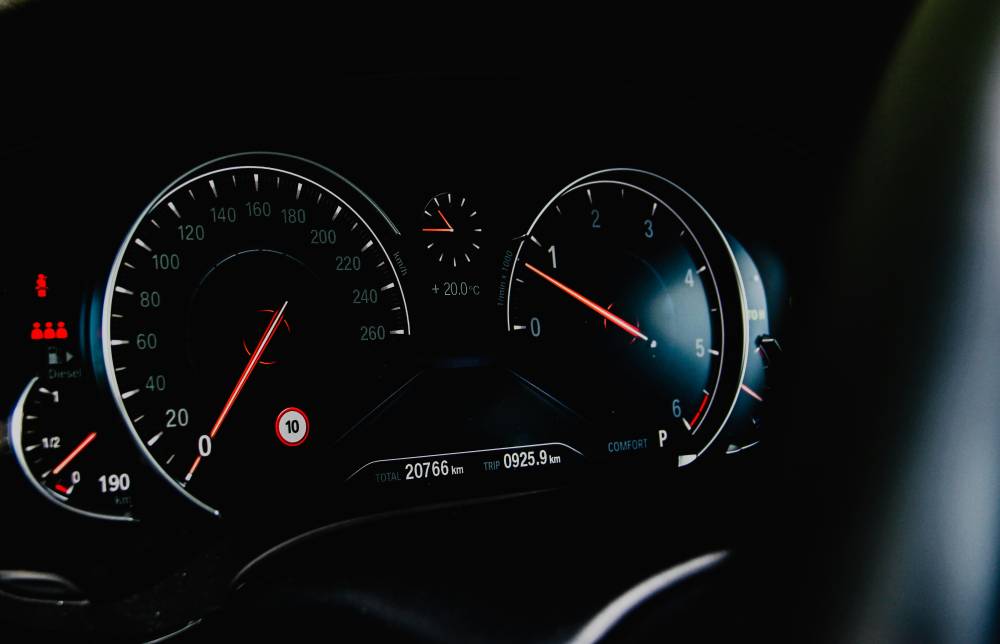 Travelling safely in the Old Continent: technological evolution and ISA systems on luxury rental cars in Europe