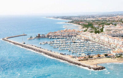 Rent luxury cars at Puerto Banus