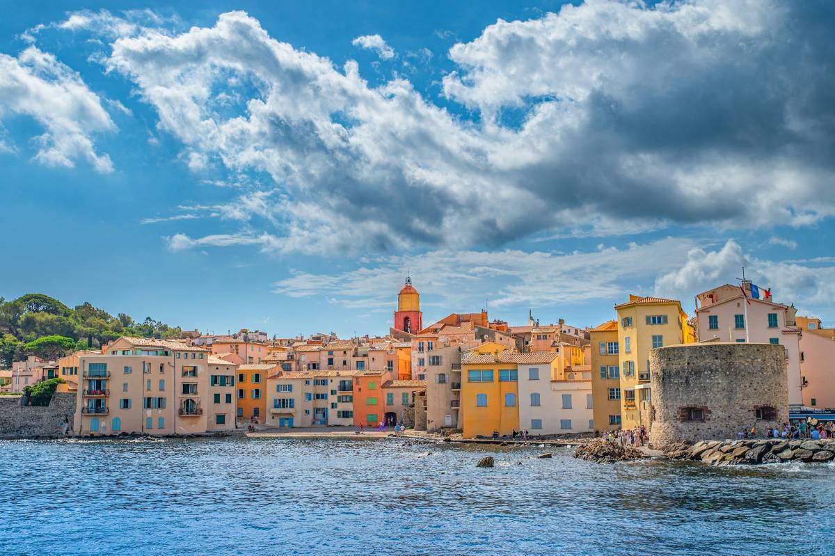 Luxury car rental Saint Tropez
