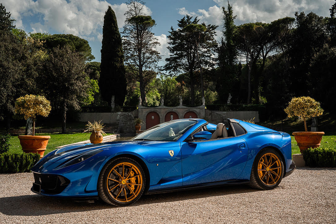 Ferrari 812 GTS Rental 