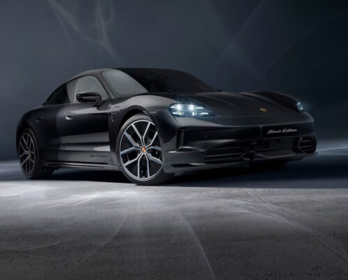 Porsche total black